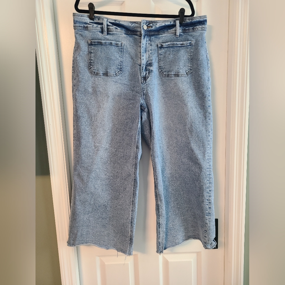Stylish Mica Light-Blue, Wide Leg, Cropped Jeans 18W